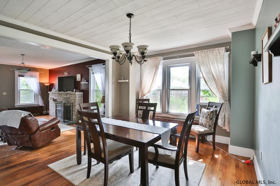 89 Hillcrest Road Colonie, NY 12110 - Photo 6 of 27 Photo 6