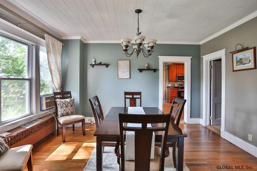 89 Hillcrest Road Colonie, NY 12110 - Photo 7 of 27 Photo 7