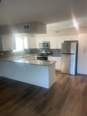 $2,000 | 904 Spring Valley Plaza, Unit A, Richardson, TX 75080