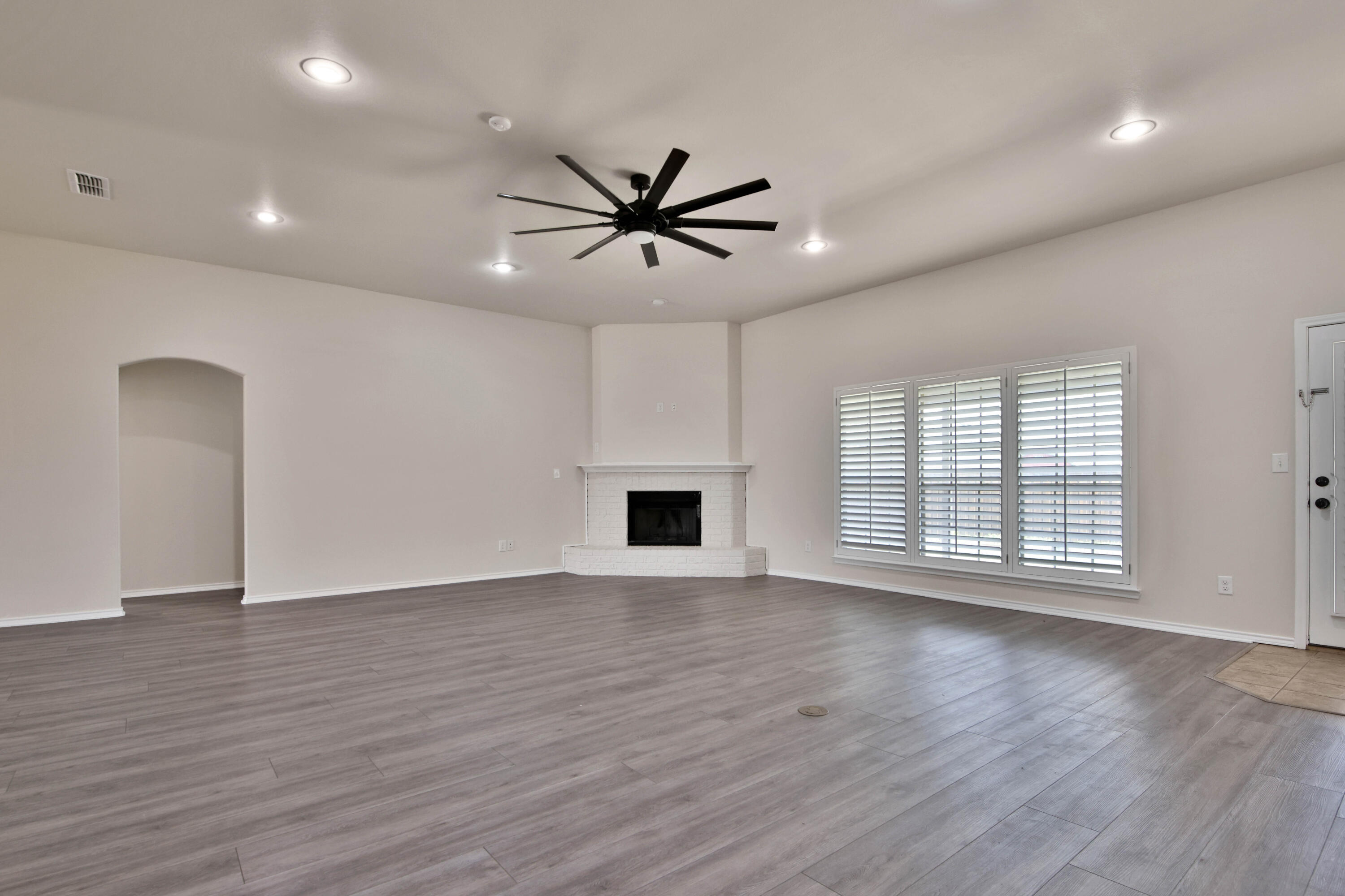 5714 109th Street Lubbock, TX 79424 - Photo 18 of 46 IMG_9260