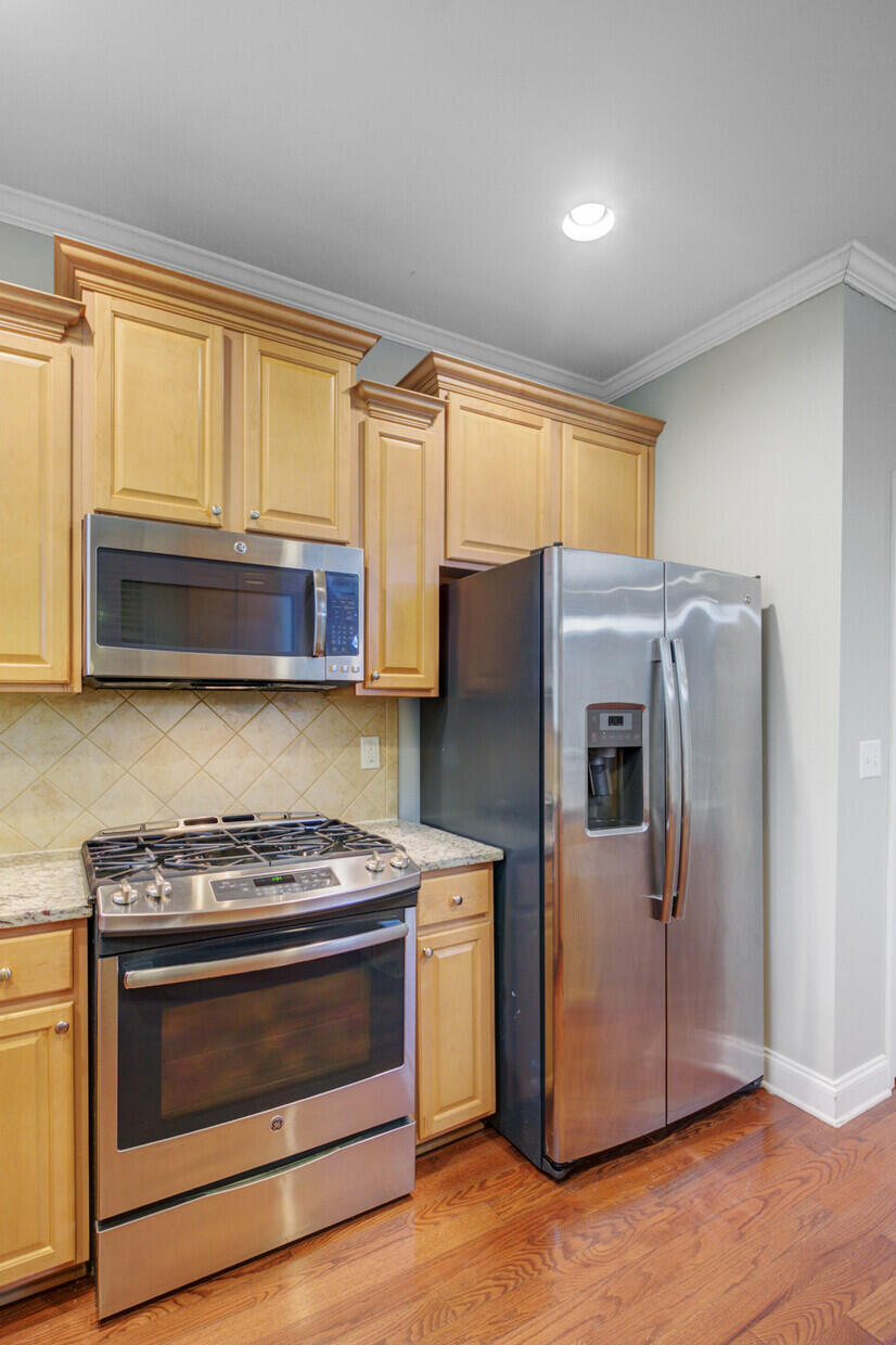 1265 Dingle Road Mount Pleasant, SC 29466 - Photo 10 of 50 Kitchen 3