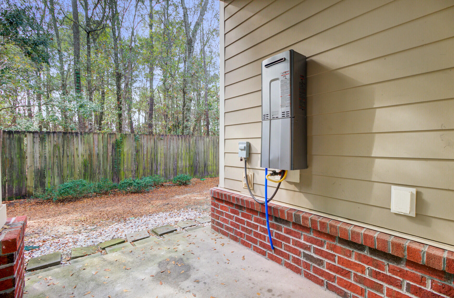 1265 Dingle Road Mount Pleasant, SC 29466 - Photo 41 of 50 Back Patio