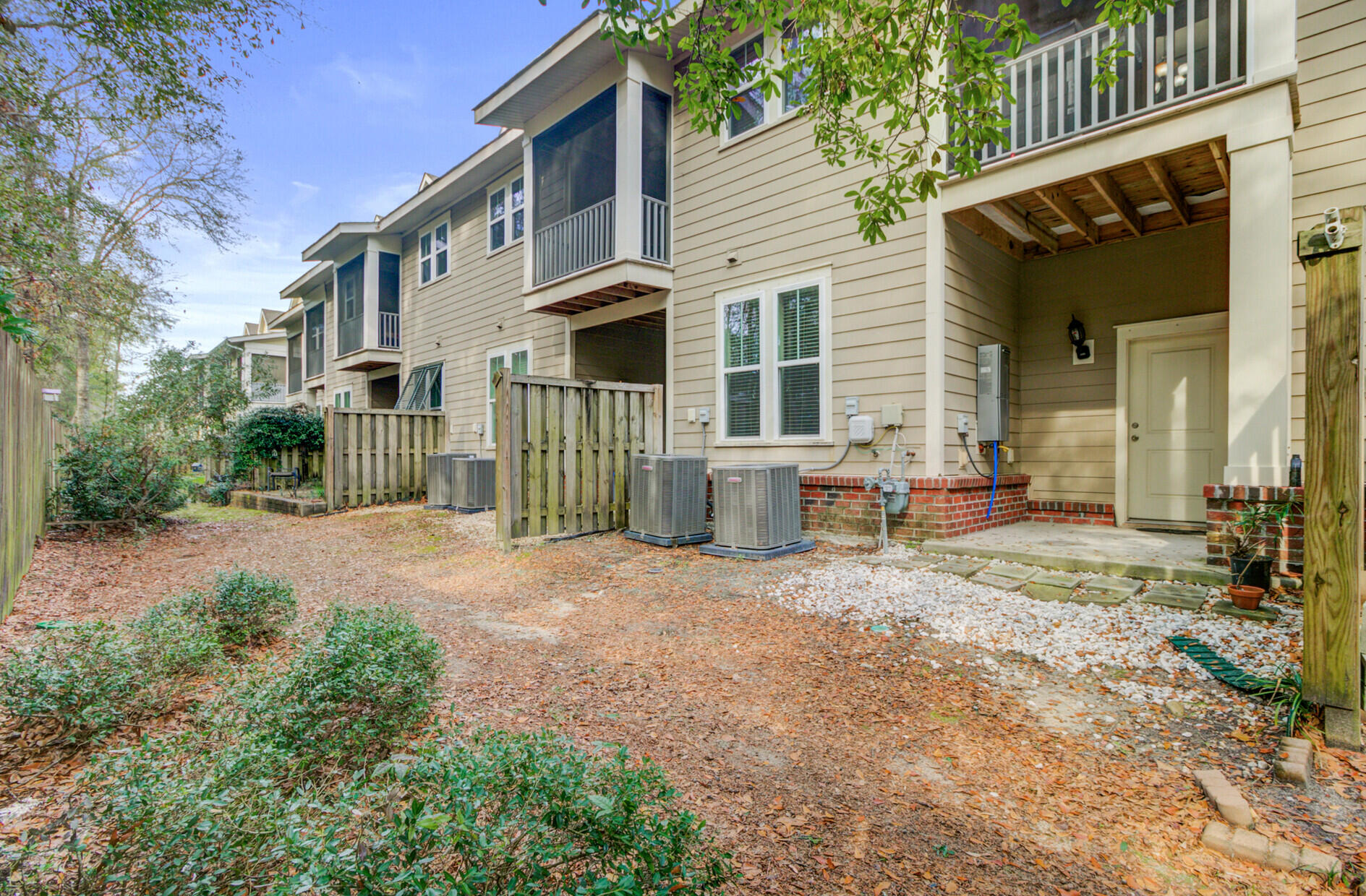 1265 Dingle Road Mount Pleasant, SC 29466 - Photo 44 of 50 Back Yard