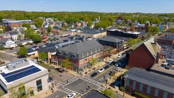 $2,050 | 18-20 North High Street, Unit 3, Melrose, MA 02176