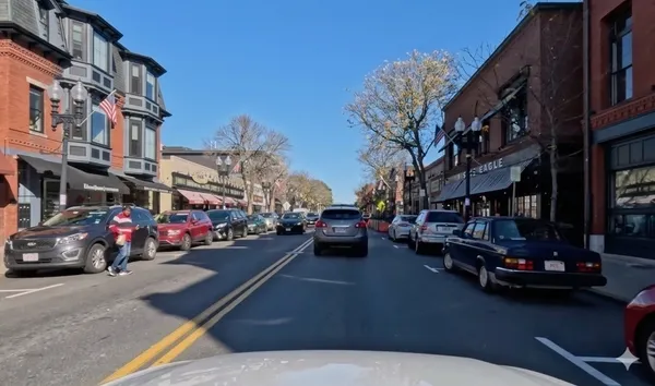 $2,050 | 18-20 North High Street, Unit 3, Melrose, MA 02176