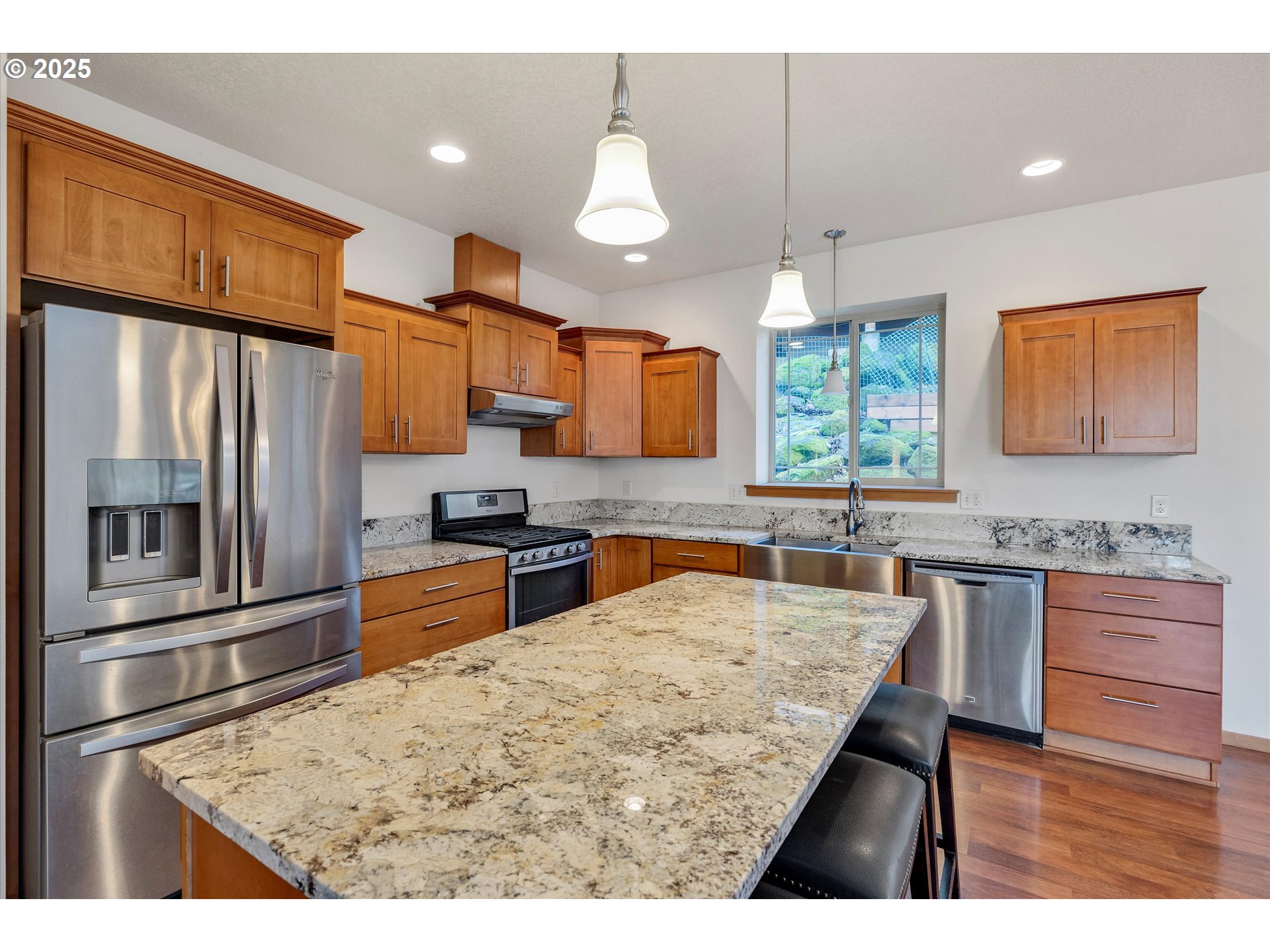 1002 Redtail Loop Hood River, OR 97031 - Photo 11 of 32 Gallery Image 11