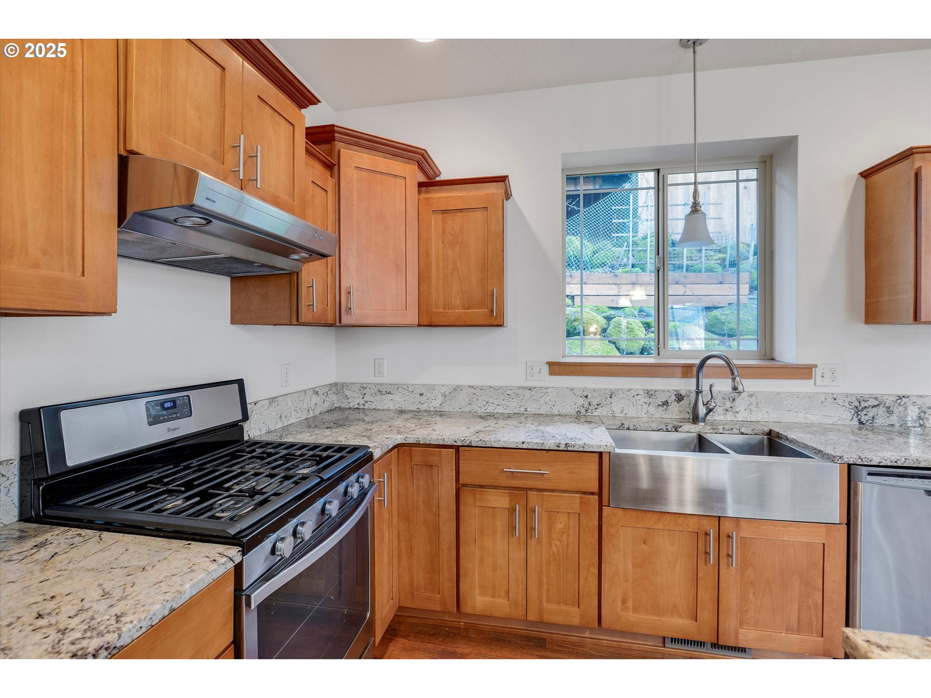 1002 Redtail Loop Hood River, OR 97031 - Photo 12 of 32 Gallery Image 12