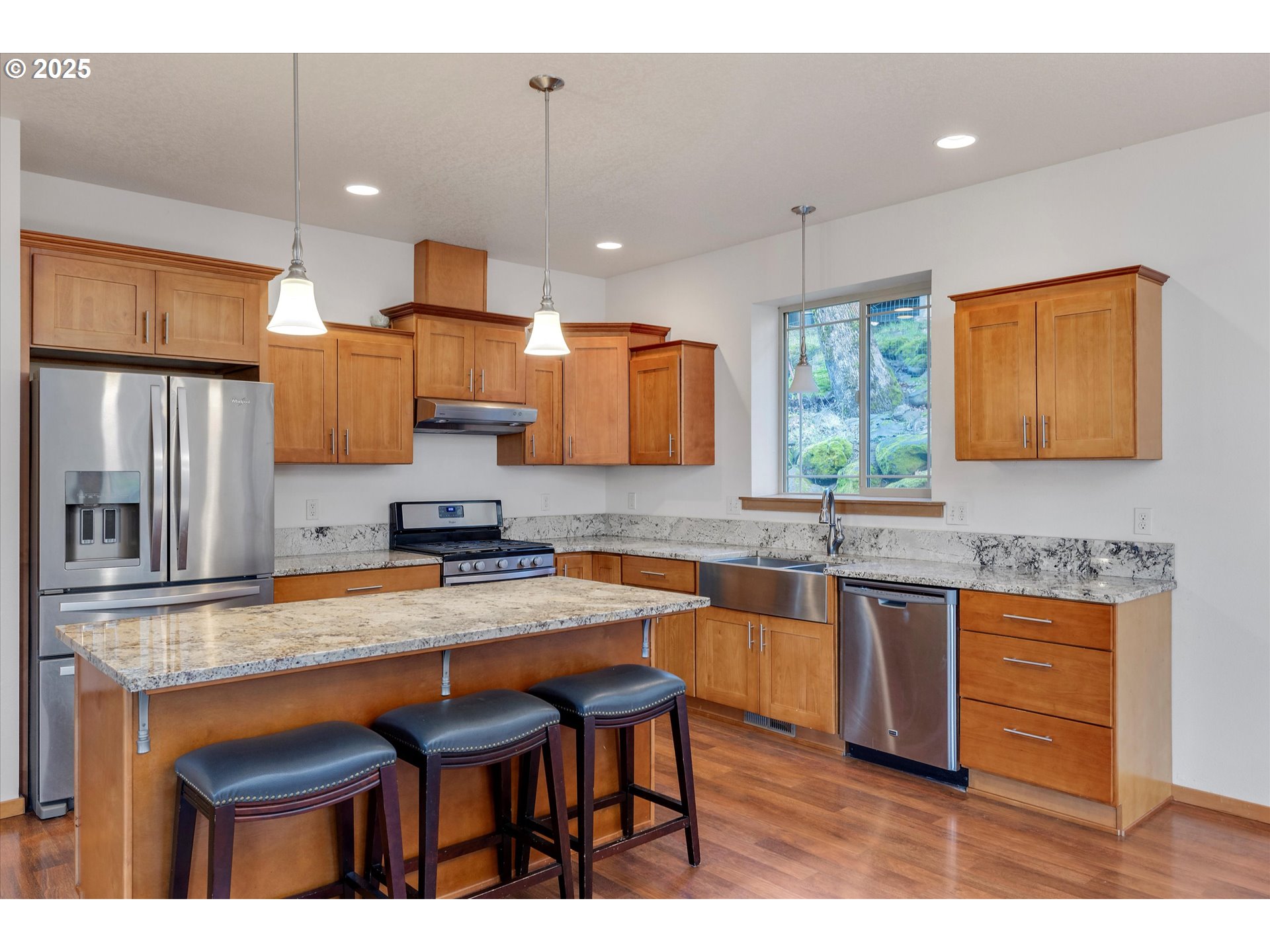 1002 Redtail Loop Hood River, OR 97031 - Photo 10 of 32 Gallery Image 10