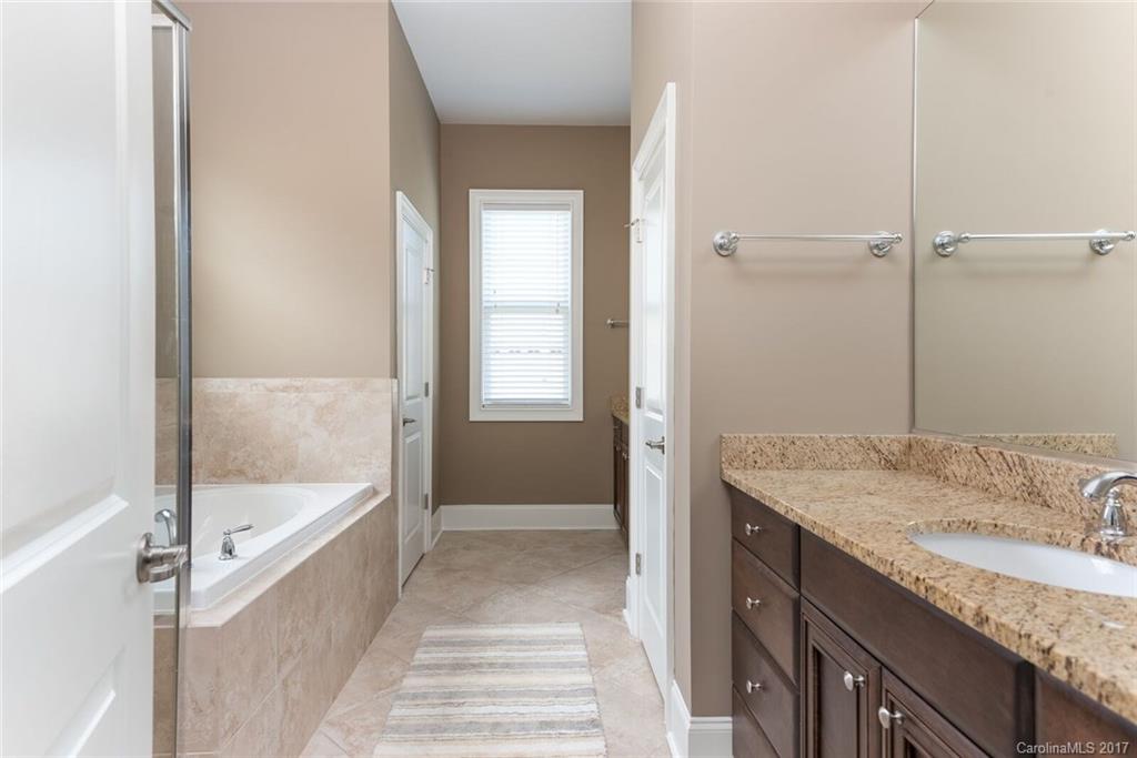 9711 Wheatfield Road, Unit 35 Charlotte, NC 28277 - Photo 11 of 22 Gallery Image 11