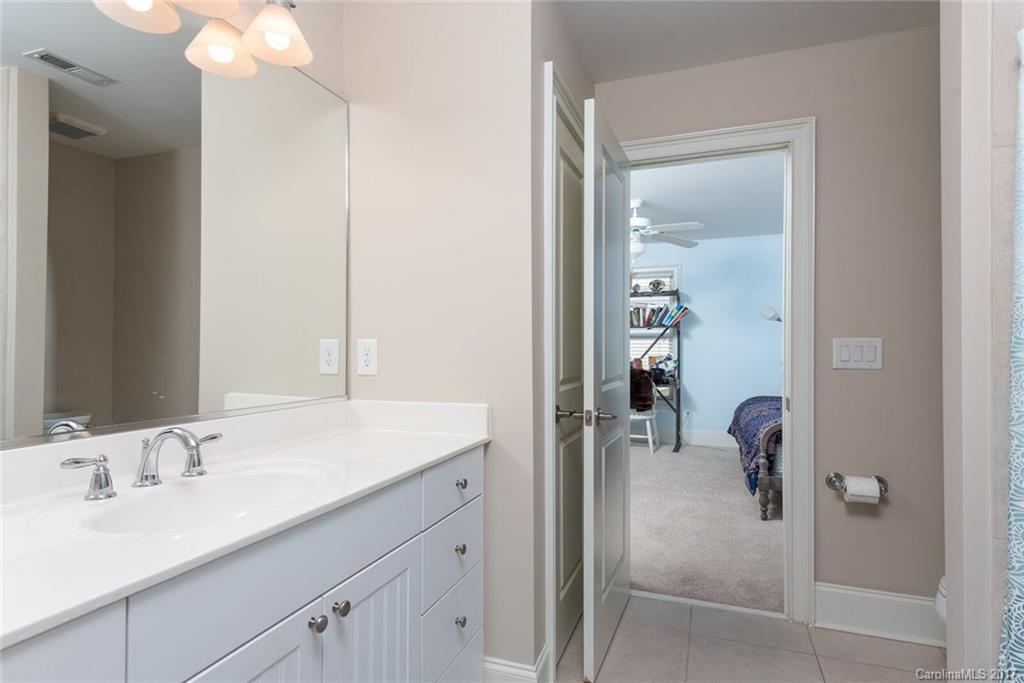 9711 Wheatfield Road, Unit 35 Charlotte, NC 28277 - Photo 19 of 22 Gallery Image 19
