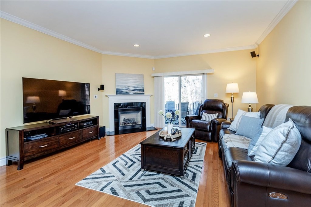 8 Sheldon Circle, Unit 8 Middleton, MA 01949 - Photo 11 of 42 Gallery Image 11