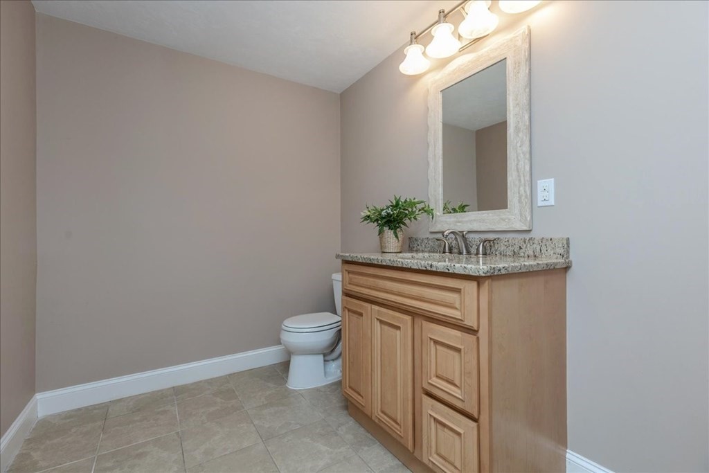 8 Sheldon Circle, Unit 8 Middleton, MA 01949 - Photo 34 of 42 Gallery Image 34