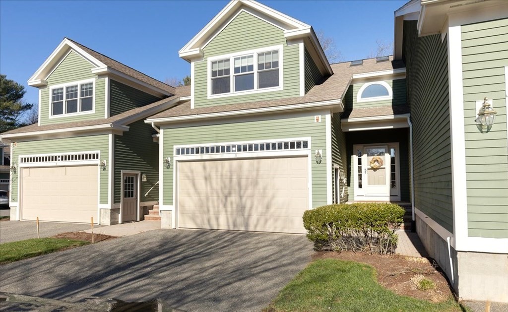 8 Sheldon Circle, Unit 8 Middleton, MA 01949 - Photo 4 of 42 Gallery Image 4