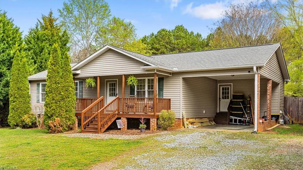 4620 Beau Court Trinity, NC 27370 - Photo 2 of 34