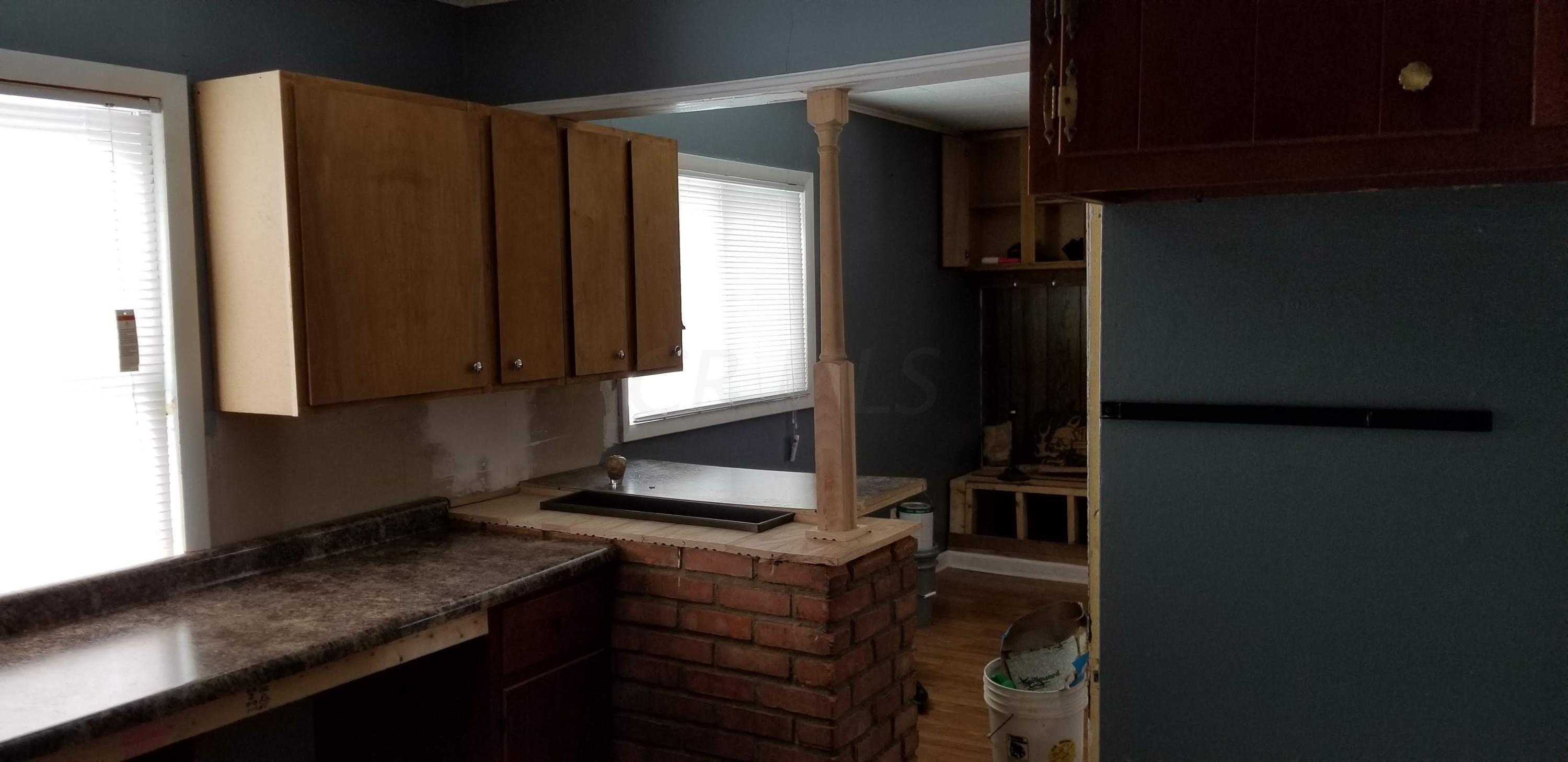 1027 Colgate Road Columbus, OH 43213 - Photo 7 of 32