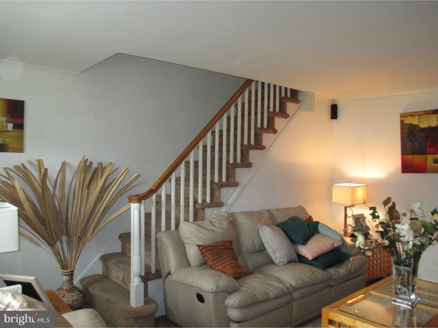 7309 Sherwood Road Philadelphia, PA 19151 - Photo 3 of 9 Gallery Image 3