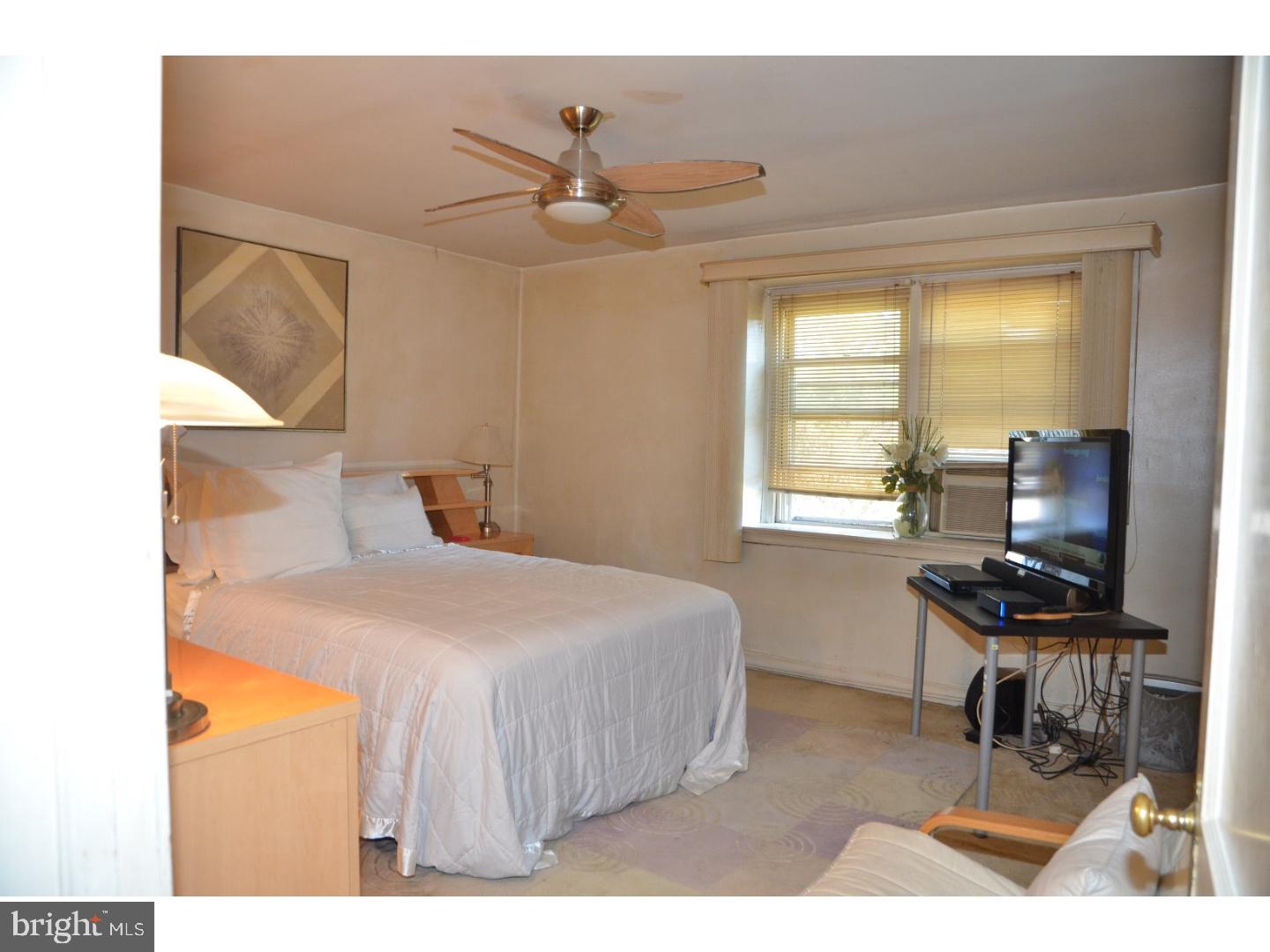7309 Sherwood Road Philadelphia, PA 19151 - Photo 7 of 9 Gallery Image 7