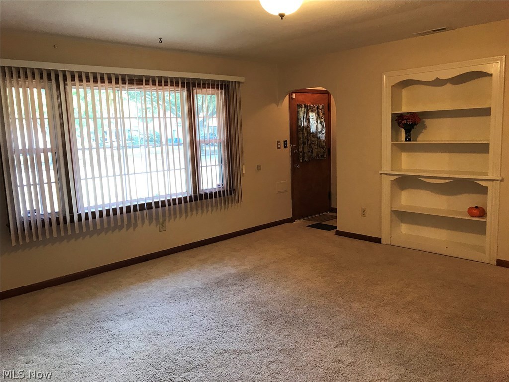7042 Oakwood Road Parma Heights, OH 44130 - Photo 3 of 18