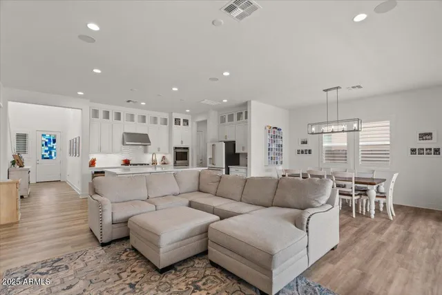 $789,900 | 10144 East Toledo Avenue, Mesa, AZ 85212