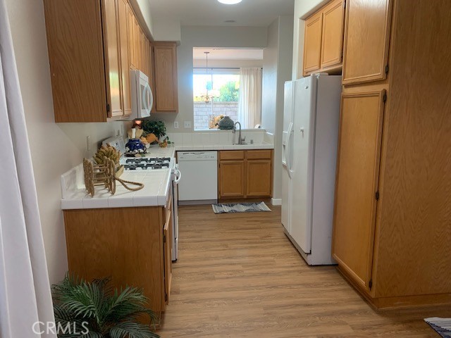 39213 Anchor Bay, Unit B Murrieta, CA 92563 - Photo 16 of 48