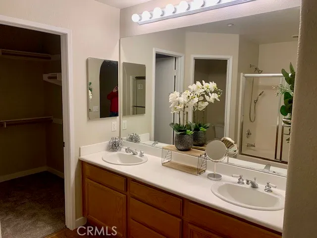 a close up of a shower