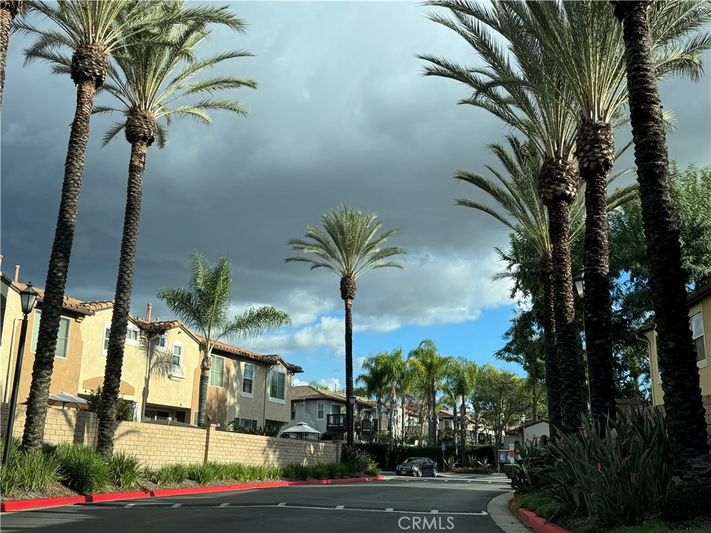 39213 Anchor Bay, Unit B Murrieta, CA 92563 - Photo 3 of 48