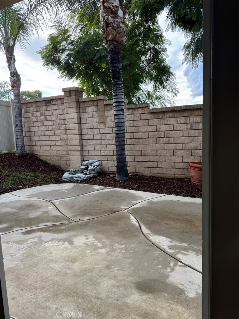 39213 Anchor Bay, Unit B Murrieta, CA 92563 - Photo 41 of 48 a view of a backyard of a house