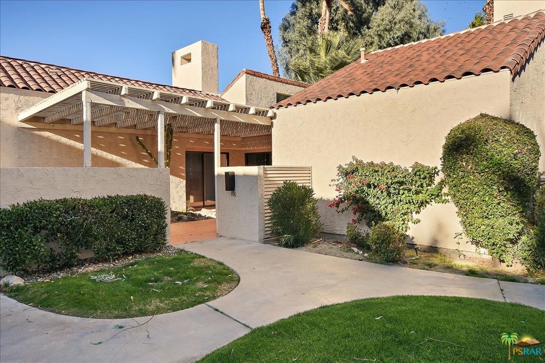 116 North Racquet Club Drive Rancho Mirage, CA 92270 - Photo 3 of 23 Front Entrance