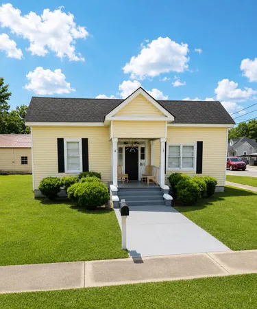 $299,900 | 48 West Huggins Street, Manning, SC 29102