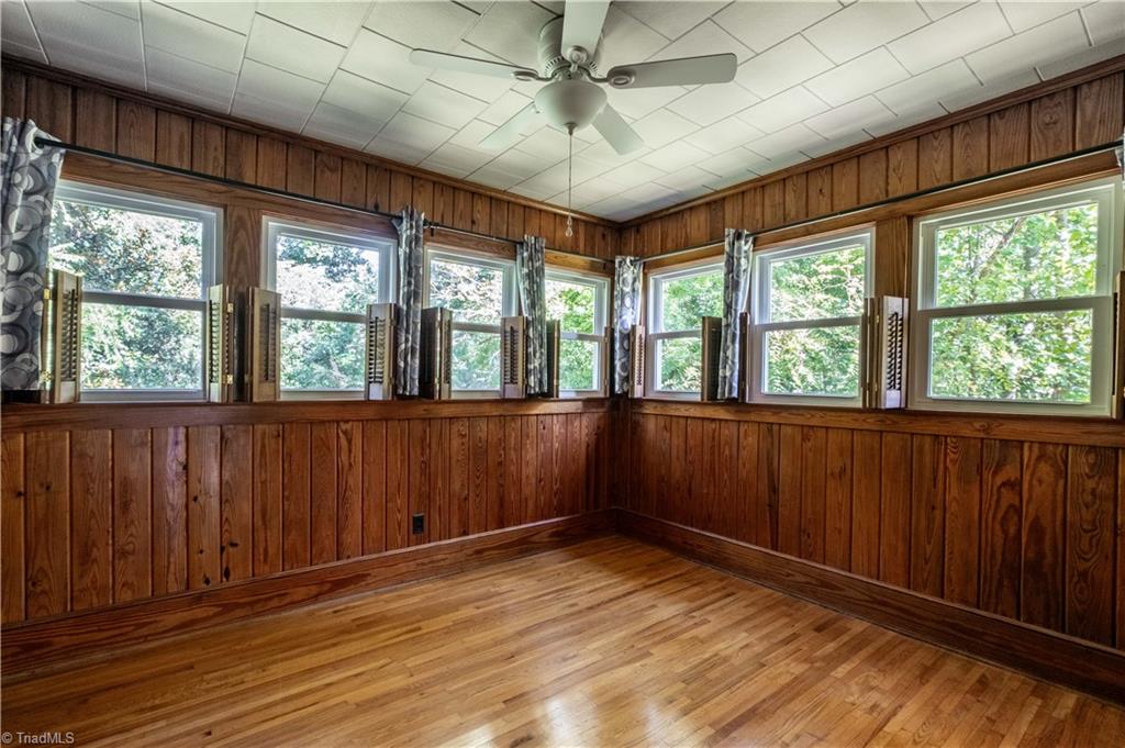 193 Victoria Street Elkin, NC 28621 - Photo 12 of 20 Sunroom