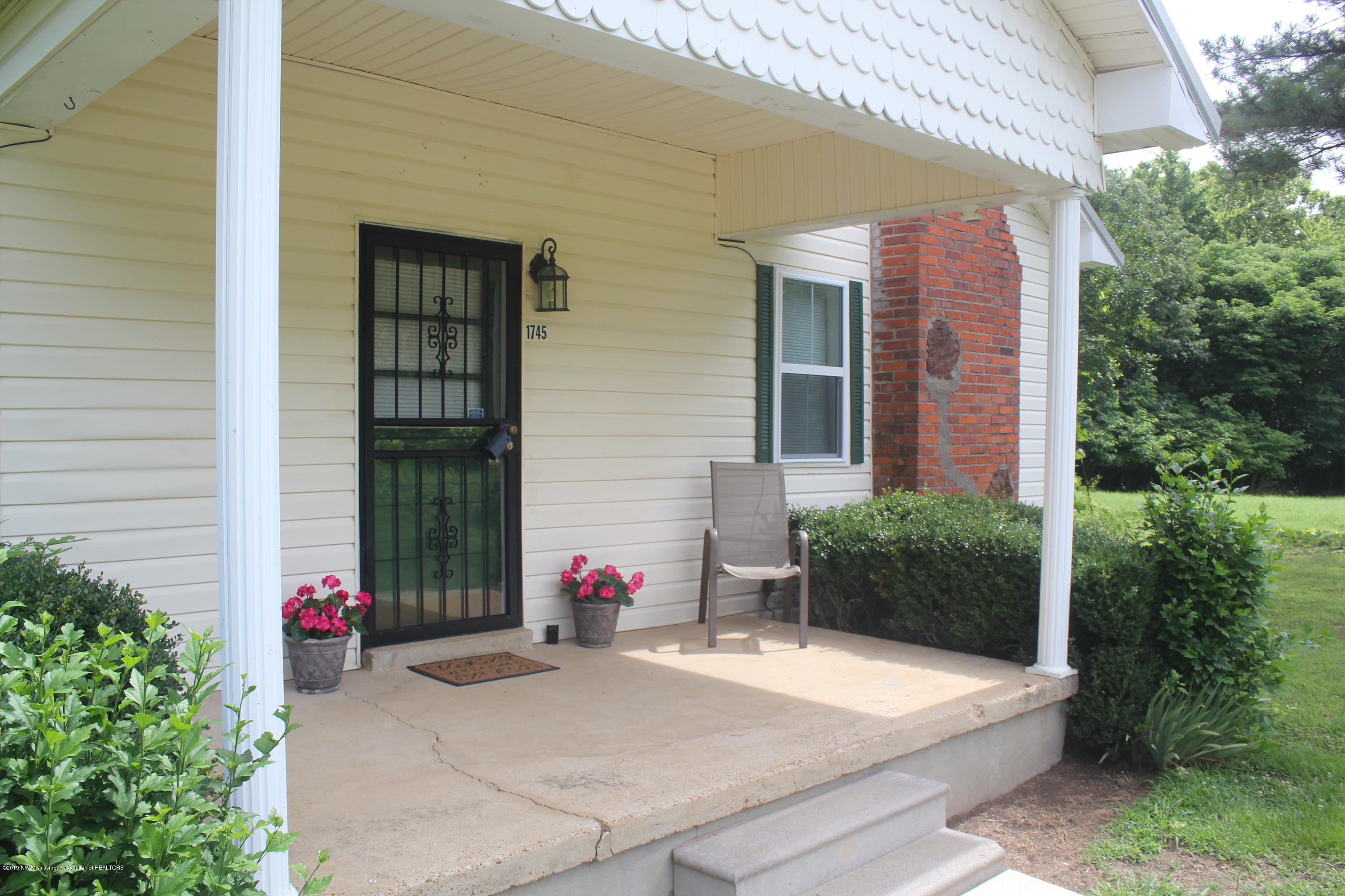 1745 Higdon Road Holly Springs, MS 38635 - Photo 6 of 17 008