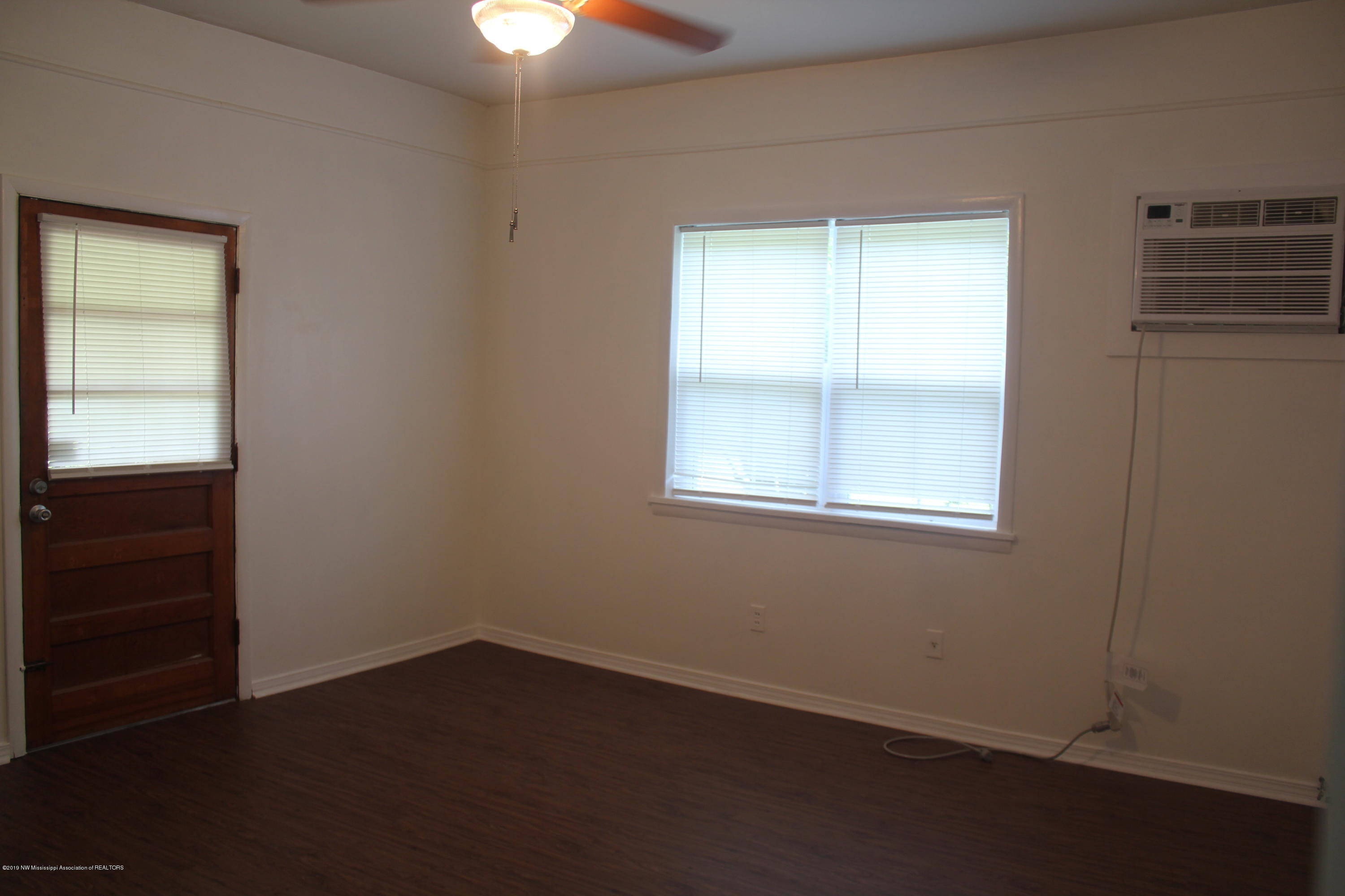 1745 Higdon Road Holly Springs, MS 38635 - Photo 8 of 17 010