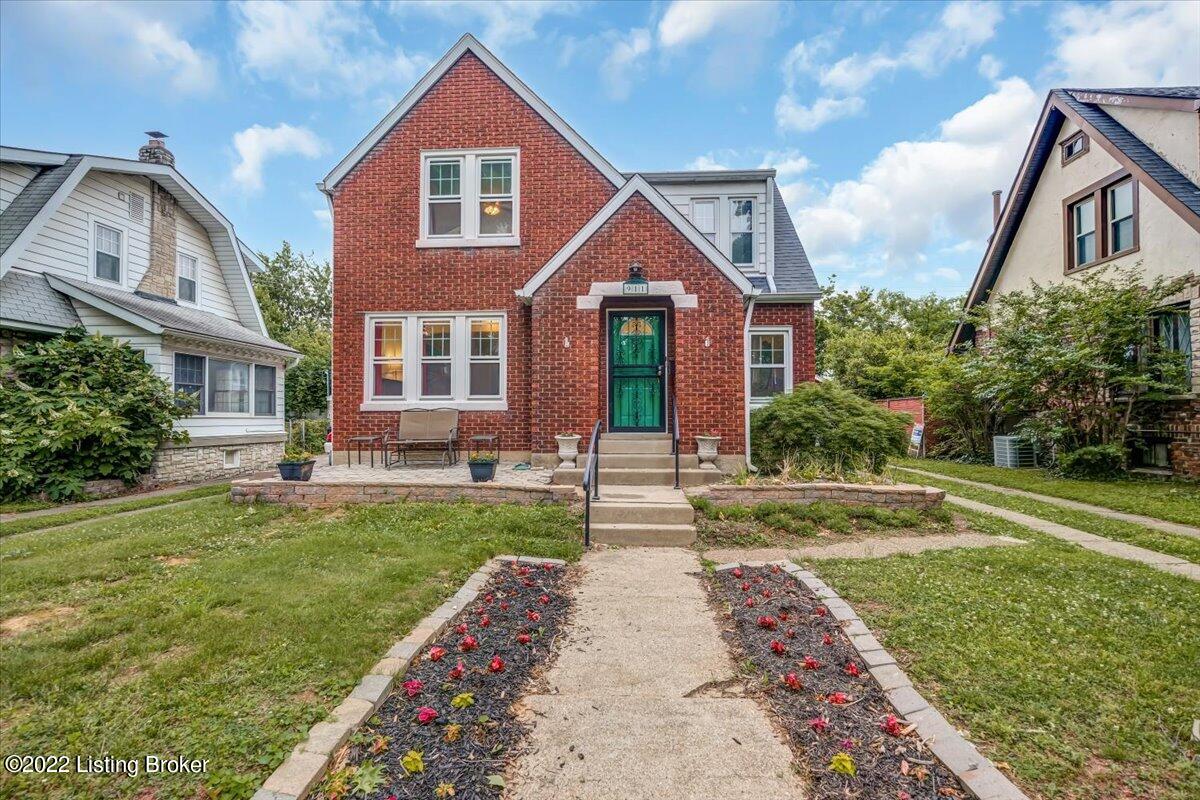 02-911 Greenleaf Rd-101
