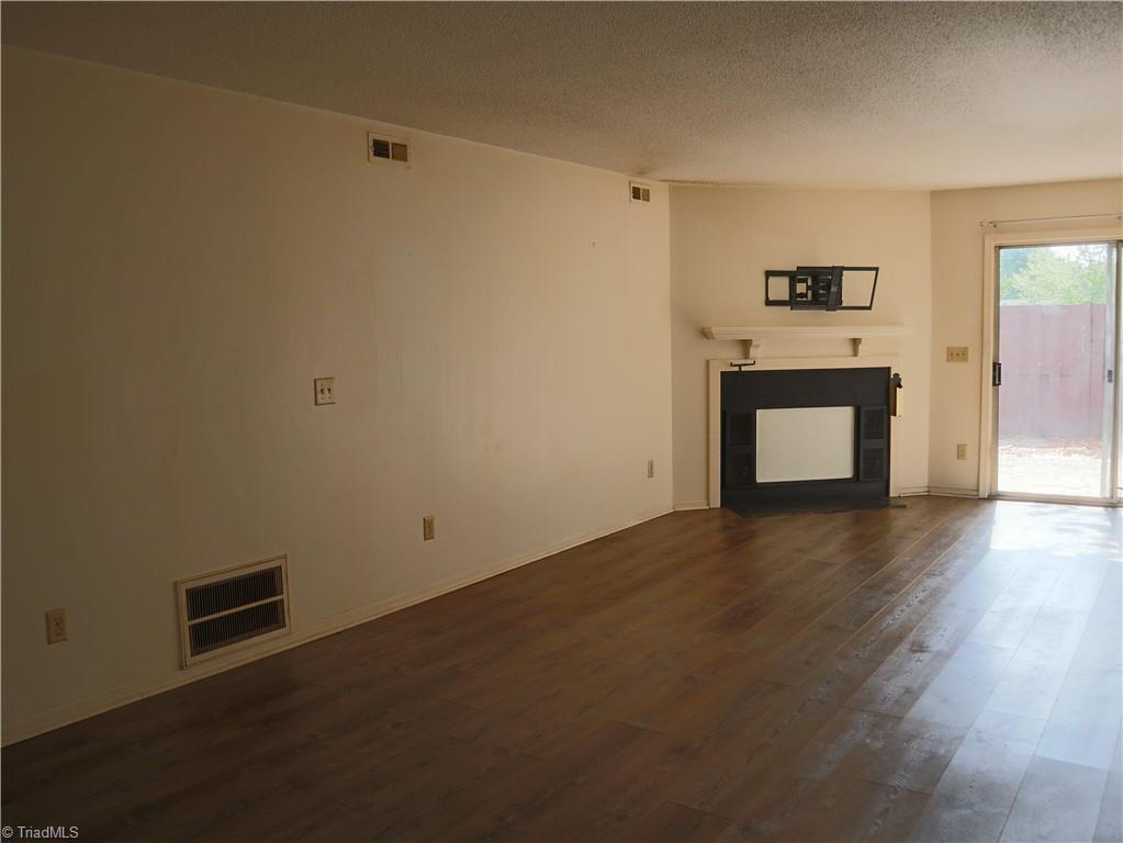 217 Rotary Drive High Point, NC 27262 - Photo 3 of 7 Gallery Image 3