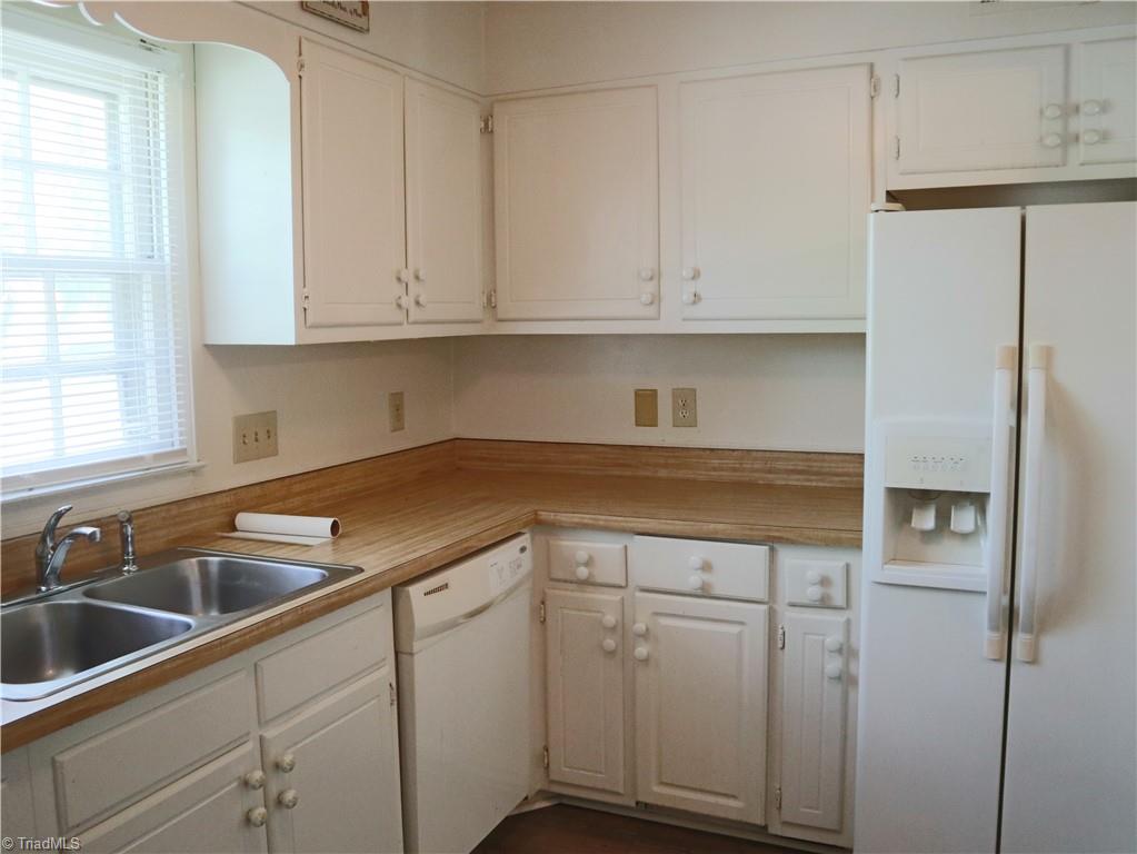 217 Rotary Drive High Point, NC 27262 - Photo 4 of 7 Gallery Image 4