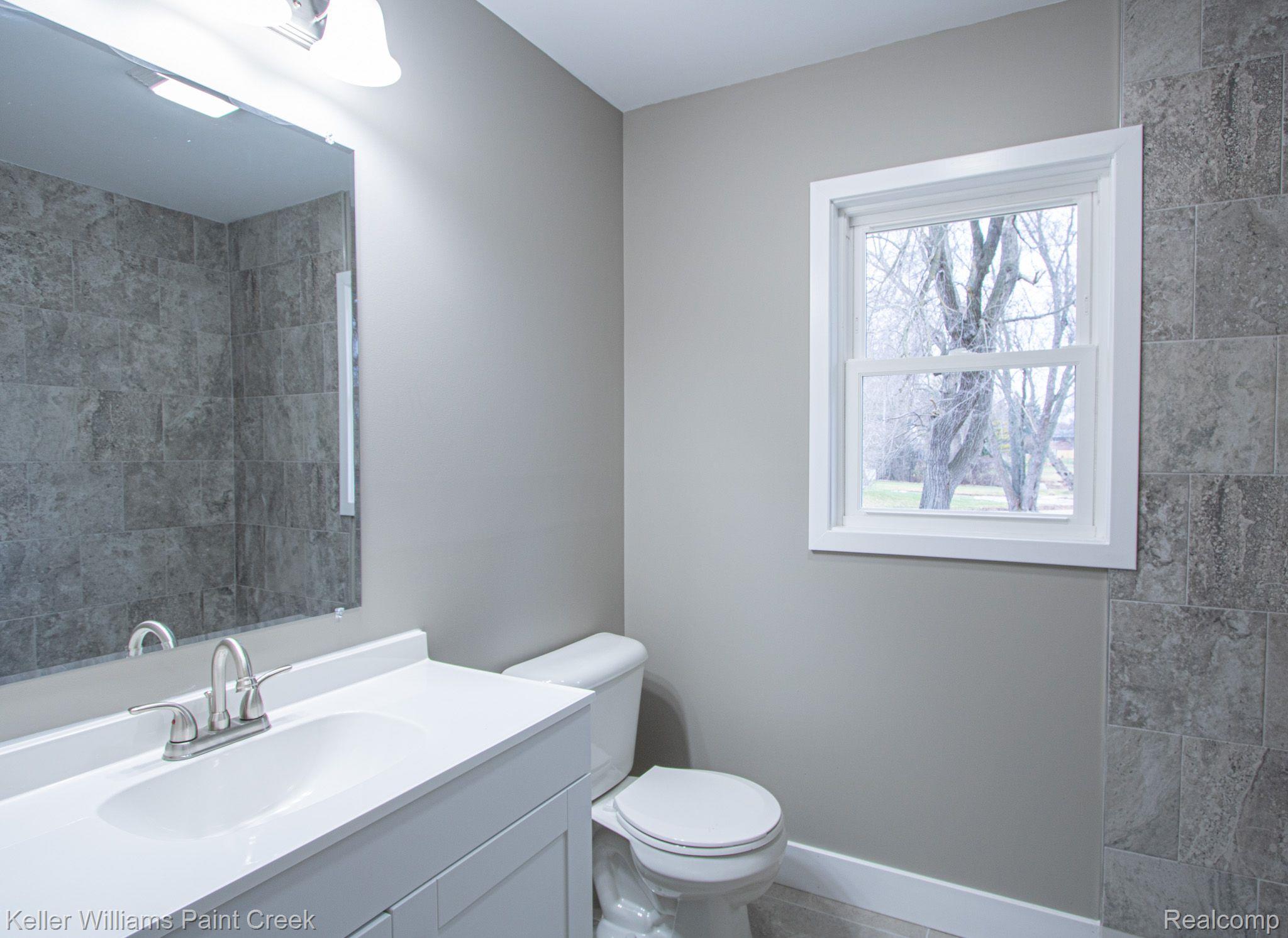 6543 Clarkston Road Clarkston, MI 48346 - Photo 16 of 31 Gallery Image 16