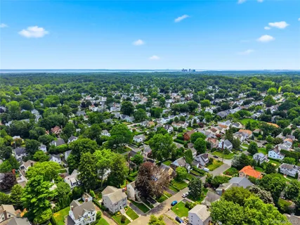 $1,150,000 | 144 Bell Road, Scarsdale, NY 10583
