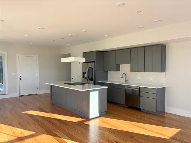 $1,090,000 | 421 High Street, Unit 308, Medford, MA 02155