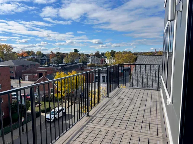 $1,090,000 | 421 High Street, Unit 308, Medford, MA 02155