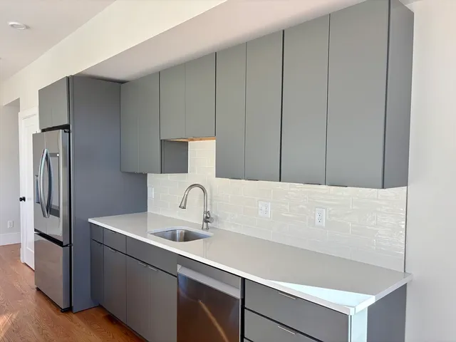 $1,090,000 | 421 High Street, Unit 308, Medford, MA 02155