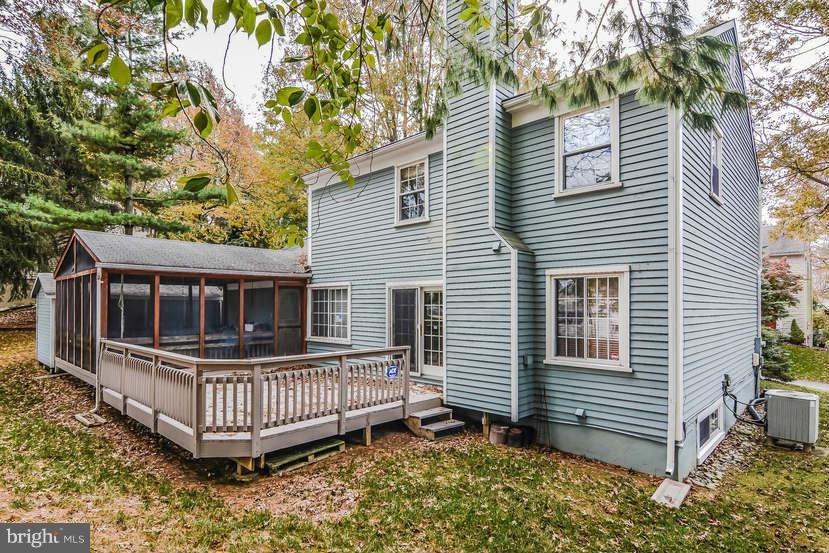 7201 Kindler Road Columbia, MD 21046 - Photo 22 of 27 Deck