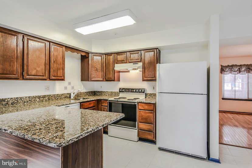 7201 Kindler Road Columbia, MD 21046 - Photo 8 of 27 Kitchen
