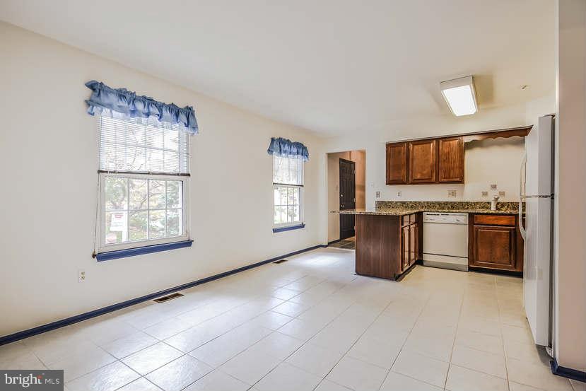 7201 Kindler Road Columbia, MD 21046 - Photo 10 of 27 Breakfast nook