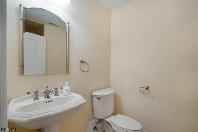 $725,000 | 60 Chestnut Street, Unit 2, Morristown, NJ 07960