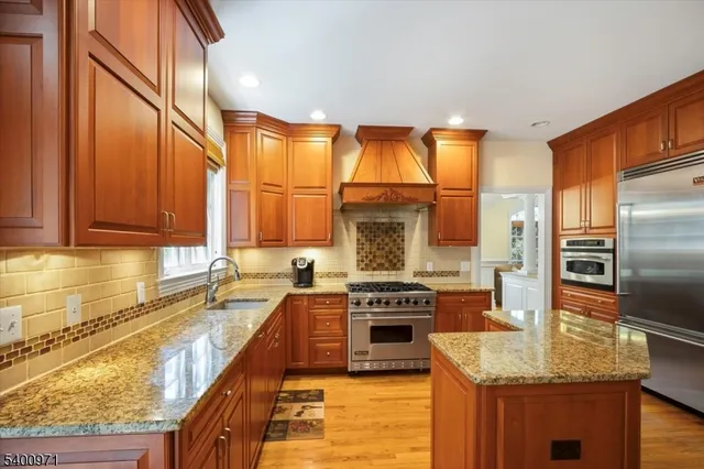 $725,000 | 60 Chestnut Street, Unit 2, Morristown, NJ 07960