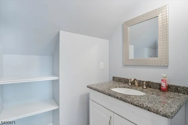 $725,000 | 60 Chestnut Street, Unit 2, Morristown, NJ 07960