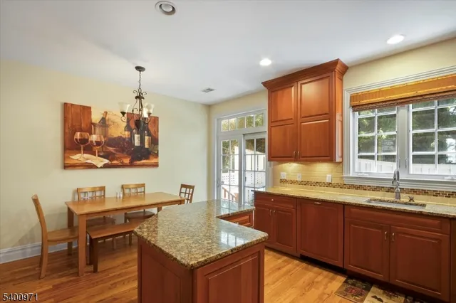 $725,000 | 60 Chestnut Street, Unit 2, Morristown, NJ 07960