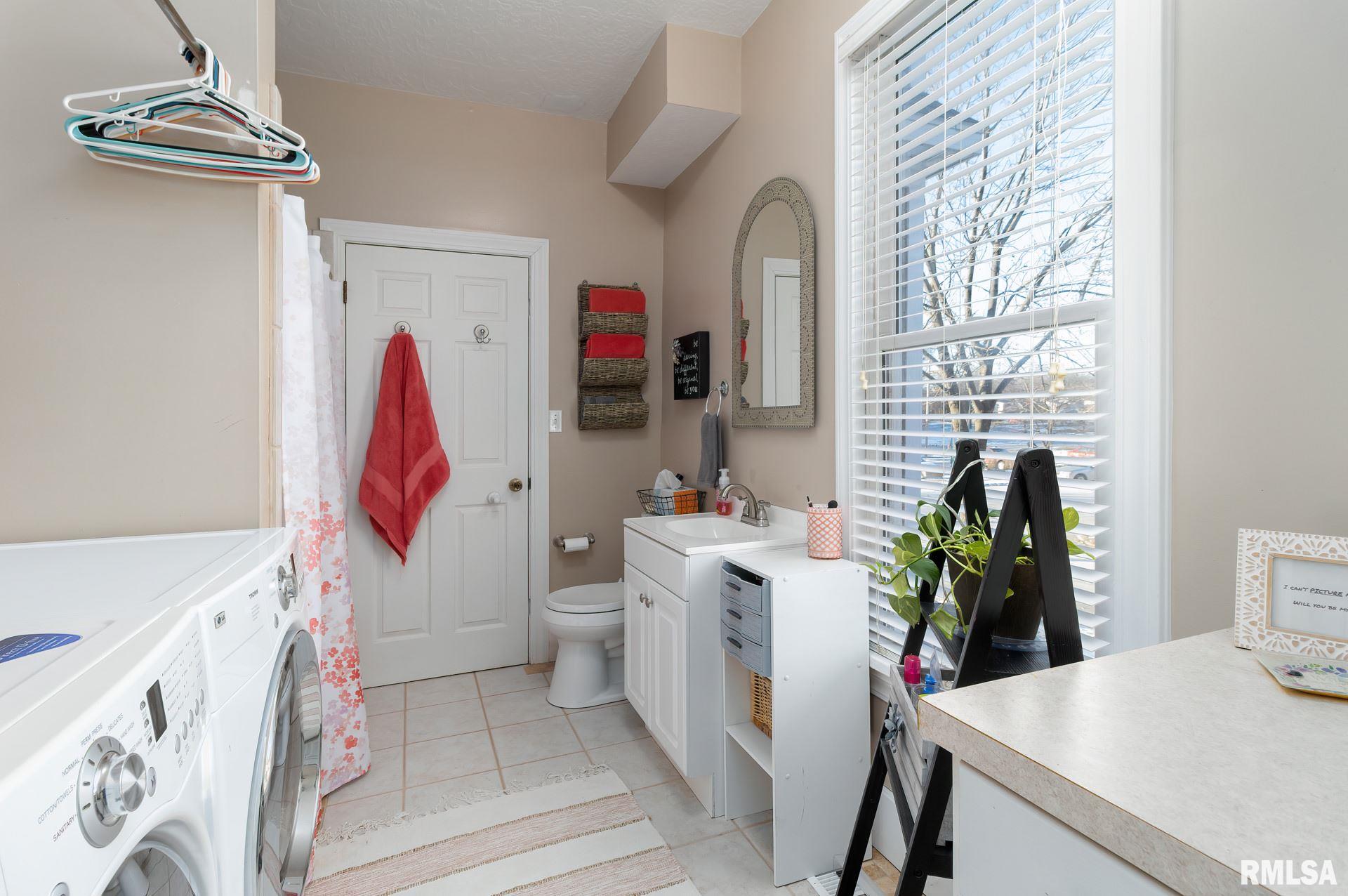 1127 Jersey Ridge Road Davenport, IA 52803 - Photo 14 of 23 Gallery Image 14