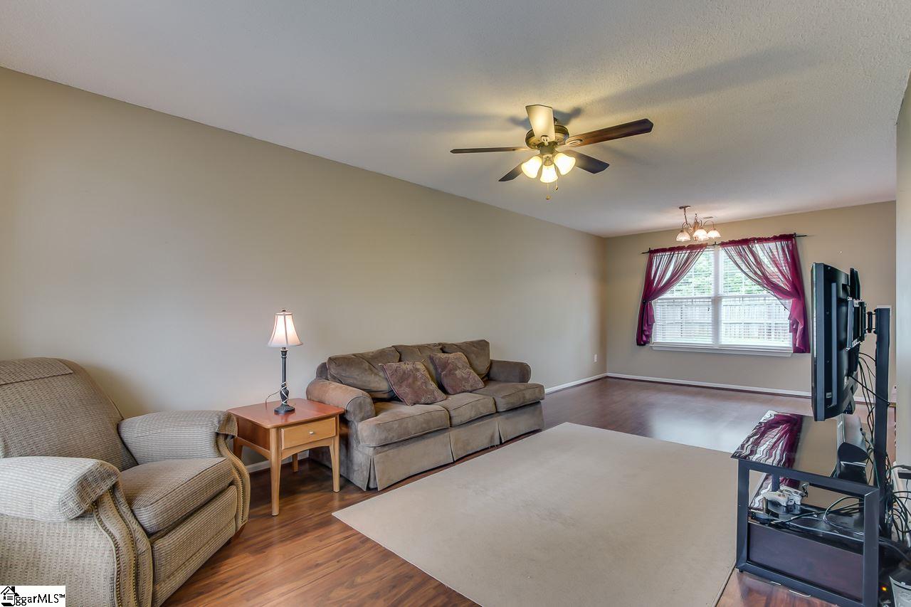 1013 Autumn Leaf Lane Fountain Inn, SC 29644 - Photo 2 of 20 Gallery Image 2