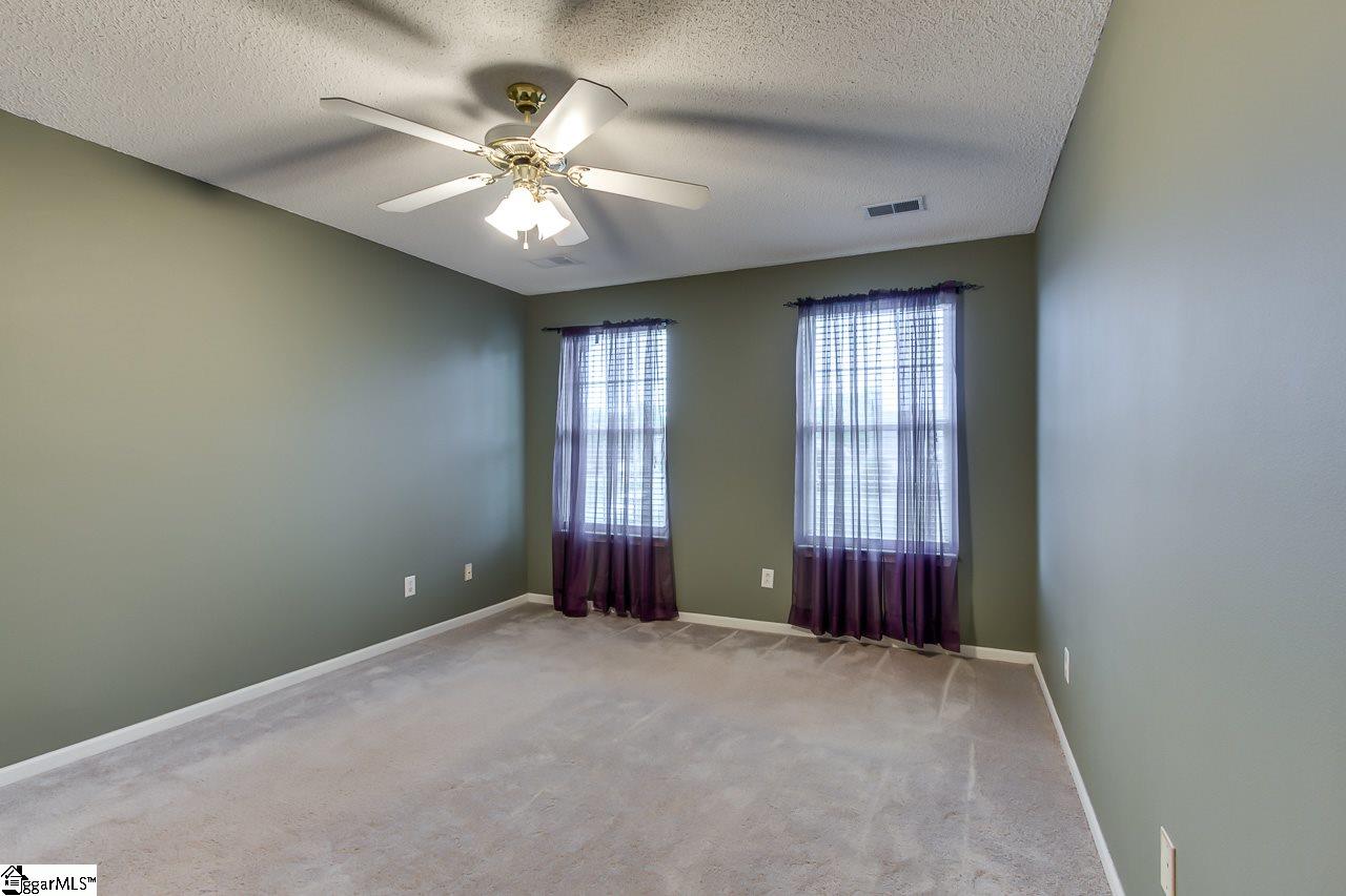 1013 Autumn Leaf Lane Fountain Inn, SC 29644 - Photo 12 of 20 Gallery Image 12